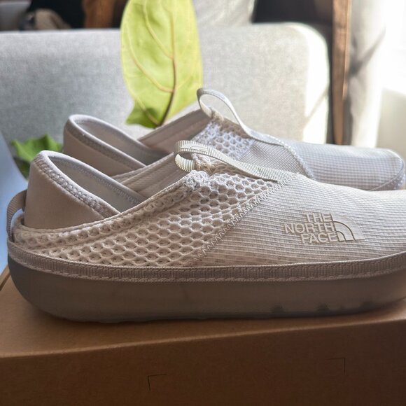 NIB NWT The North Face Base Camp Mules M6 / W8 - Picture 5 of 14